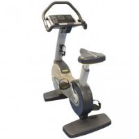 Vélo droit Bike 700i Technogym